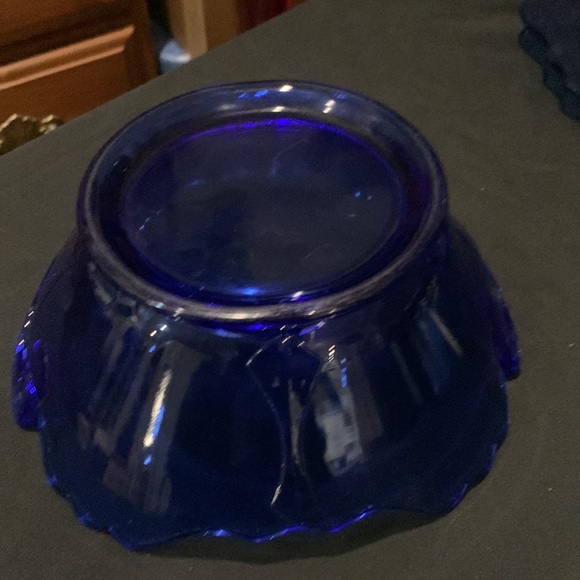 Beautiful Cobalt Blue Decorative Bowl - Picture 4 of 8